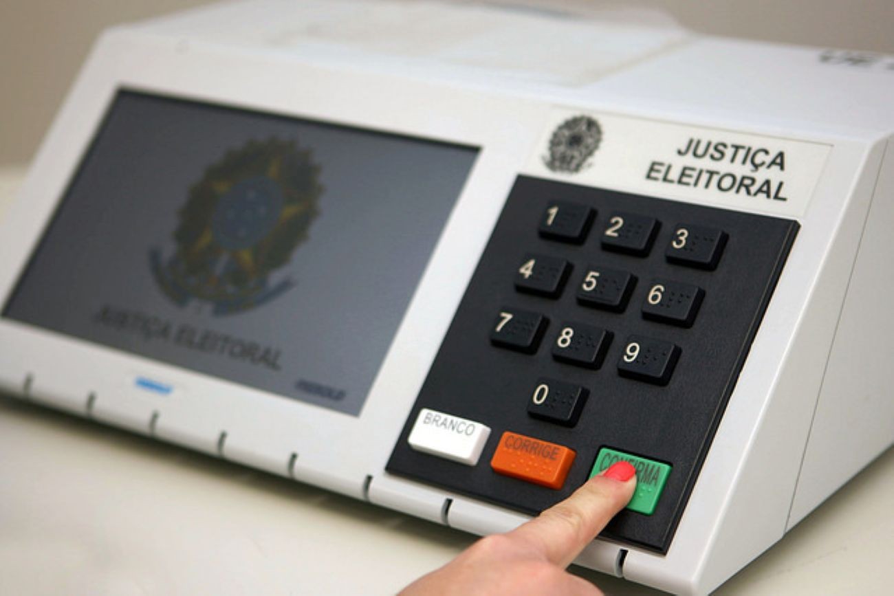 Nova Friburgo recebe 525 urnas para o 1º turno de 2026 e tem locais de votação alterados